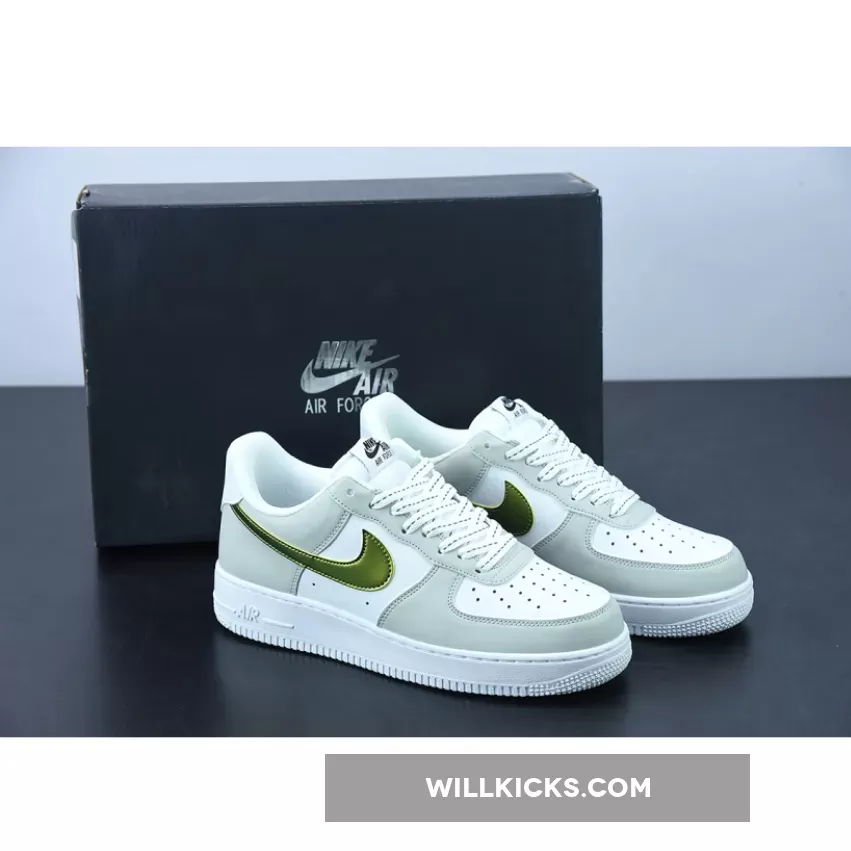 Nike Air Force 1 07 LV8 Grey Gold