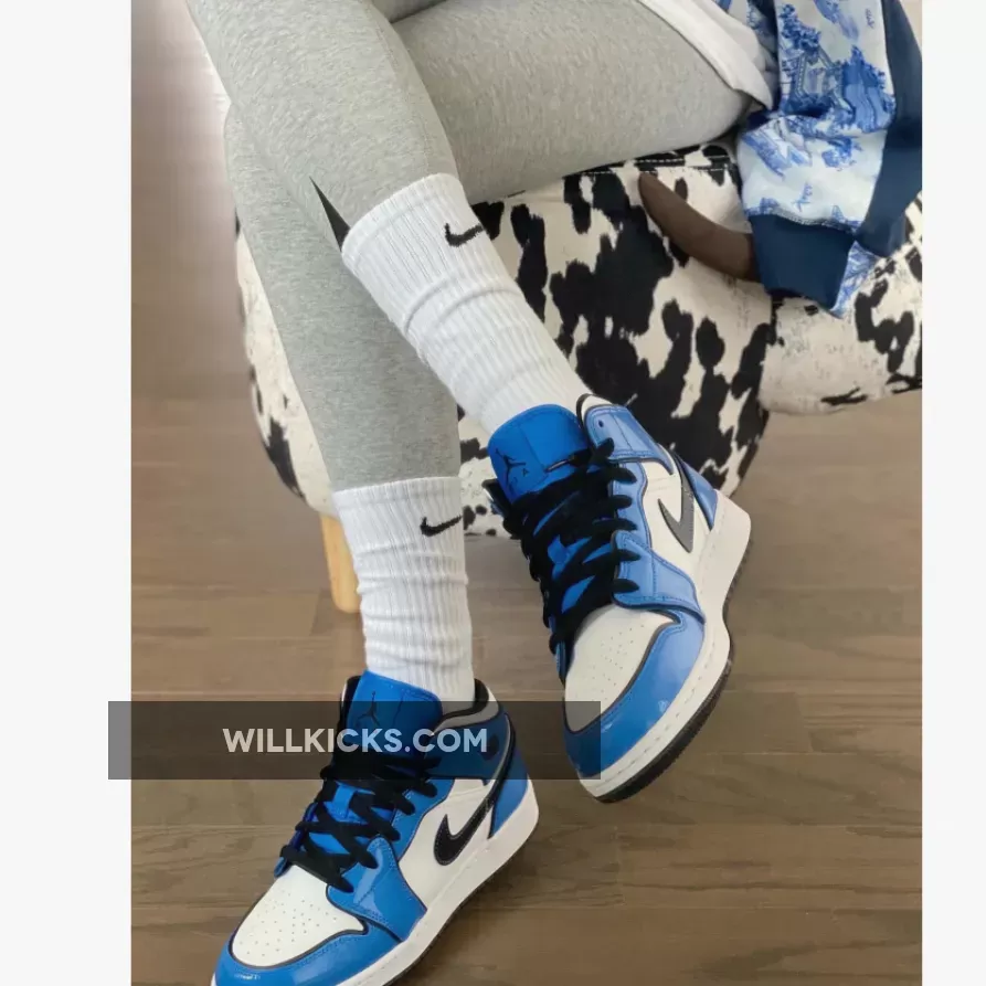Air Jordan 1 Mid SE Signal Blue/White-Black DD6834-402 / air jordan 1 mid se white black