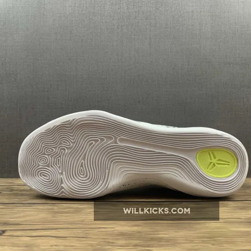 Nike Kobe 9 Elite Low Beethoven 639045-101