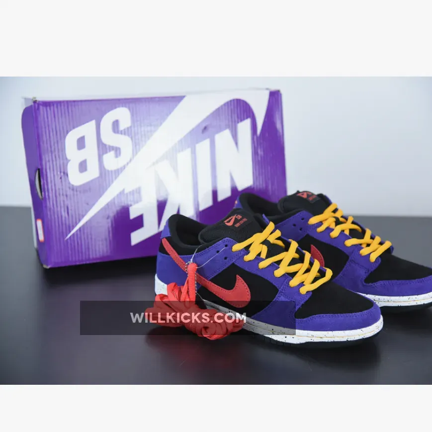 Nike SB Dunk Low 'ACG' Black/Sunburst-Varsity Purple-Taxi #purple and black dunks