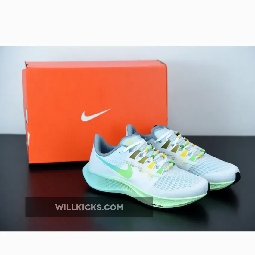 Nike Air Zoom Pegasus 37 ‘Butterfly’ White/Vapor Green / Nike Butterfly CZ8692-134
