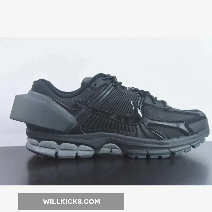 A COLD WALL x Nike Zoom Vomero 5s Black A COLD WALL x Nike Zoom Vomero 5s Black