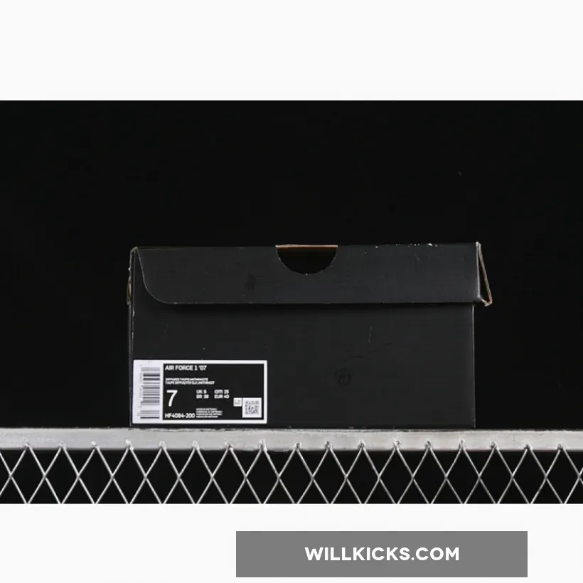 A MA MANIÉRE AIR FORCE 1 07 LOW SESAME/SILVER/SESAME A MA MANIÉRE AIR FORCE 1 07 LOW SESAME/SILVER/SESAME