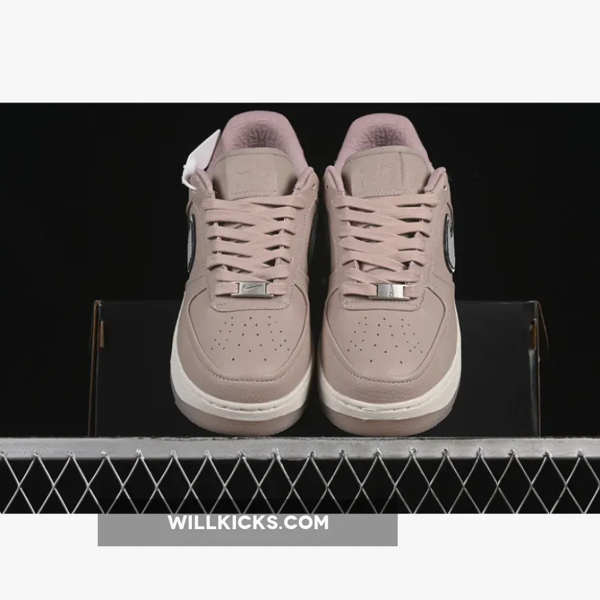 A MA MANIÉRE AIR FORCE 1 07 LOW SESAME/SILVER/SESAME A MA MANIÉRE AIR FORCE 1 07 LOW SESAME/SILVER/SESAME