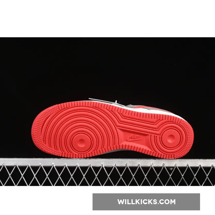 AIR FORCE 1 07 LOW BAROQUE BROWN/UNIVERSITY RED