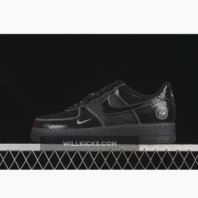 AIR FORCE 1 07 LOW BLACK