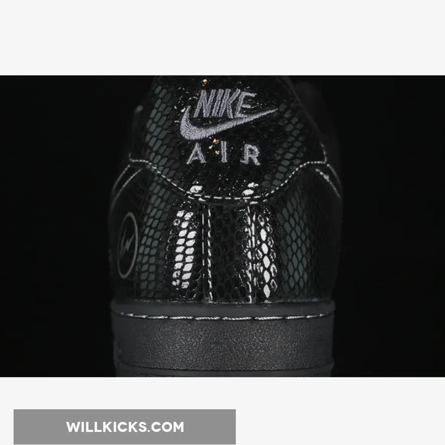 AIR FORCE 1 07 LOW BLACK AIR FORCE 1 07 LOW BLACK