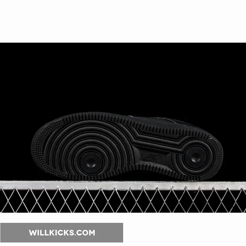 AIR FORCE 1 07 LOW BLACK AIR FORCE 1 07 LOW BLACK