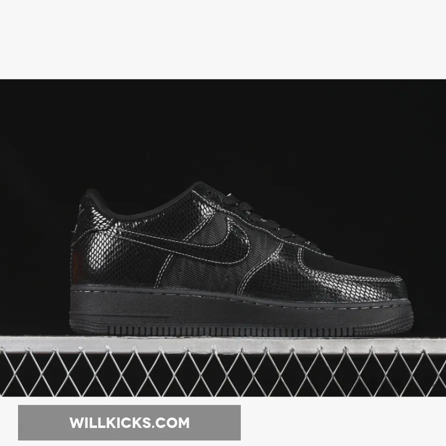 AIR FORCE 1 07 LOW BLACK AIR FORCE 1 07 LOW BLACK