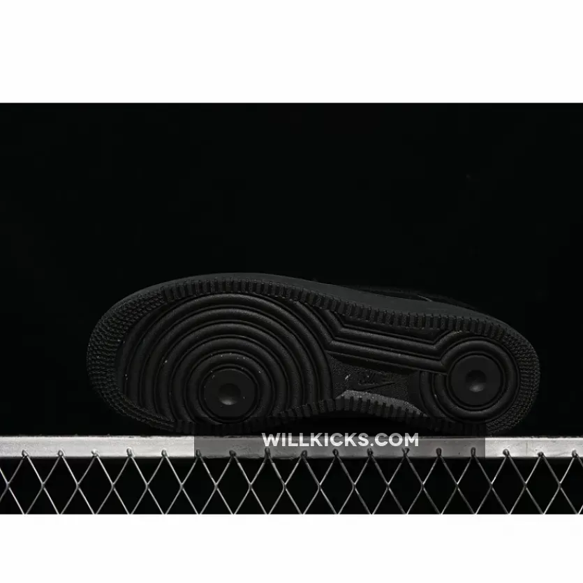 AIR FORCE 1 07 LOW BLACK AIR FORCE 1 07 LOW BLACK