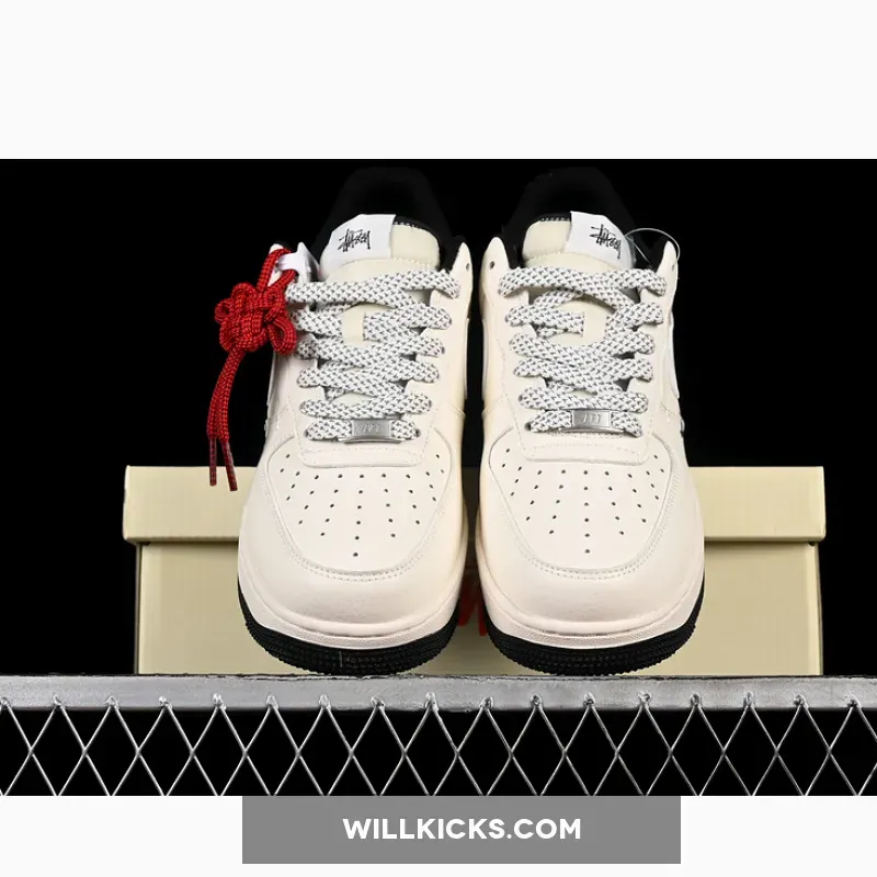 AIR FORCE 1 07 LOW BLACK/BEIGE AIR FORCE 1 07 LOW BLACK/BEIGE