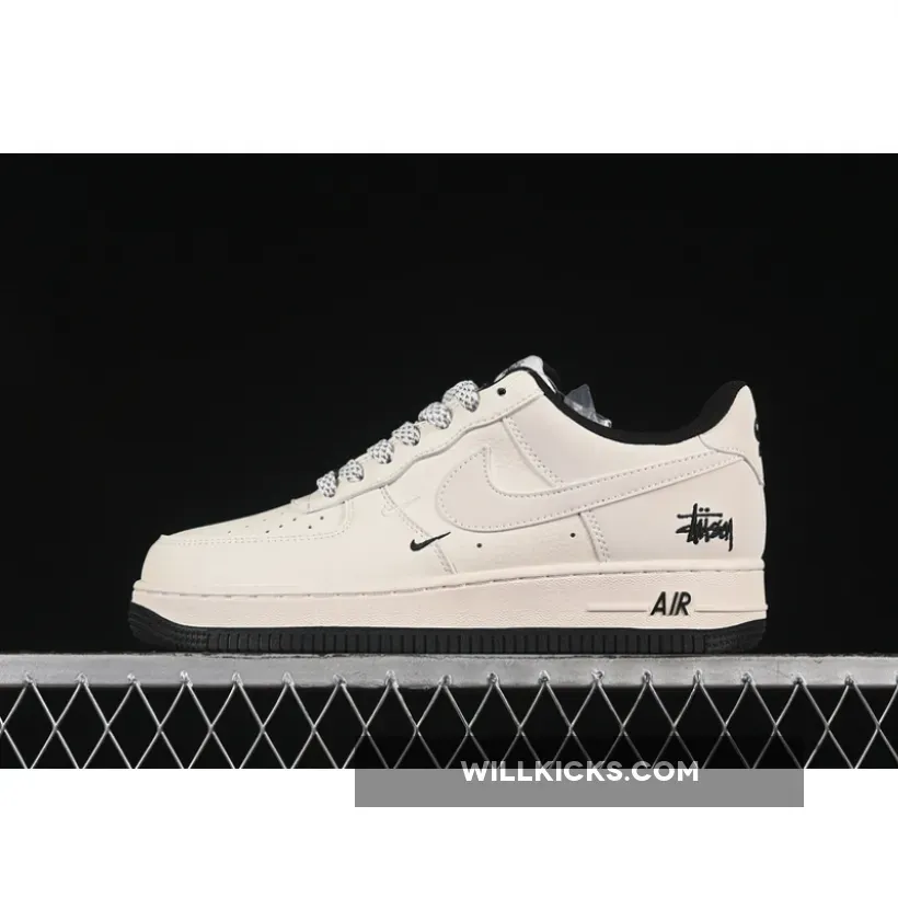 AIR FORCE 1 07 LOW BLACK/BEIGE AIR FORCE 1 07 LOW BLACK/BEIGE