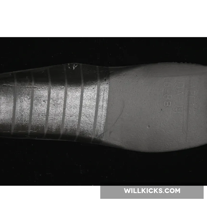 AIR FORCE 1 07 LOW BLACK/GREEN AIR FORCE 1 07 LOW BLACK/GREEN