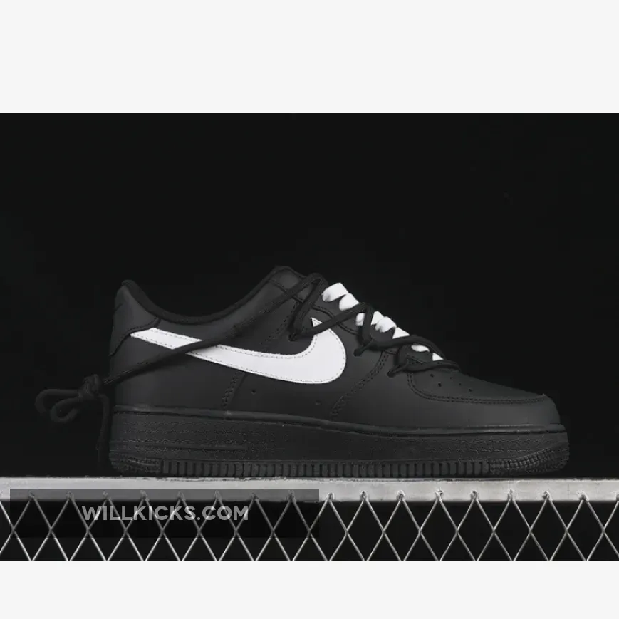 AIR FORCE 1 07 LOW BLACK/WHITE