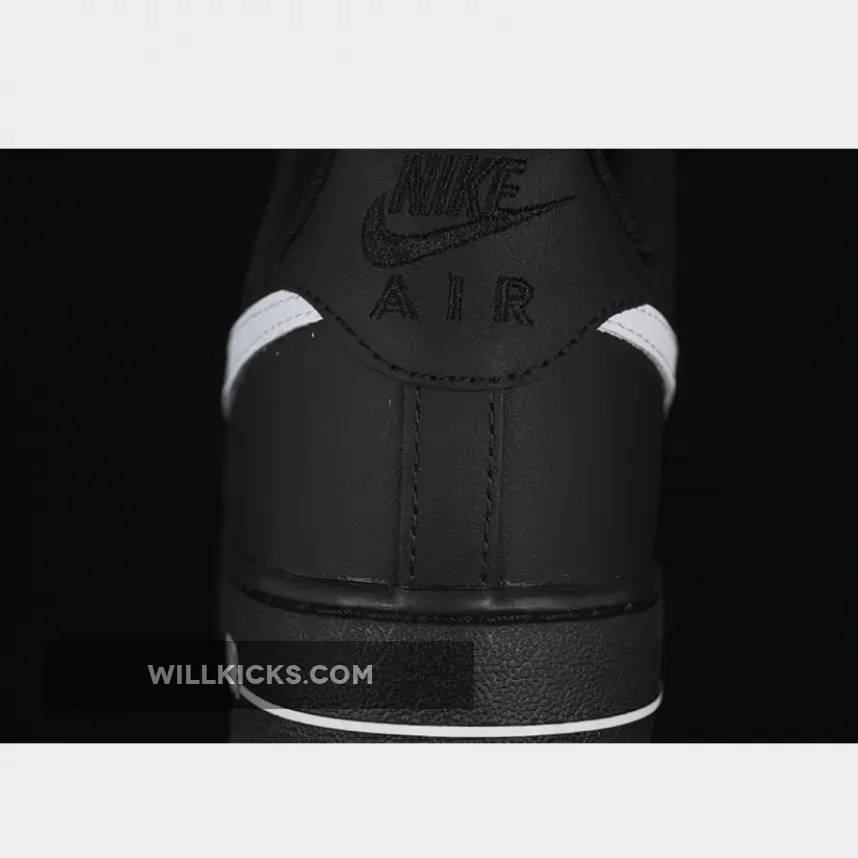 AIR FORCE 1 07 LOW BLACK/WHITE AIR FORCE 1 07 LOW BLACK/WHITE