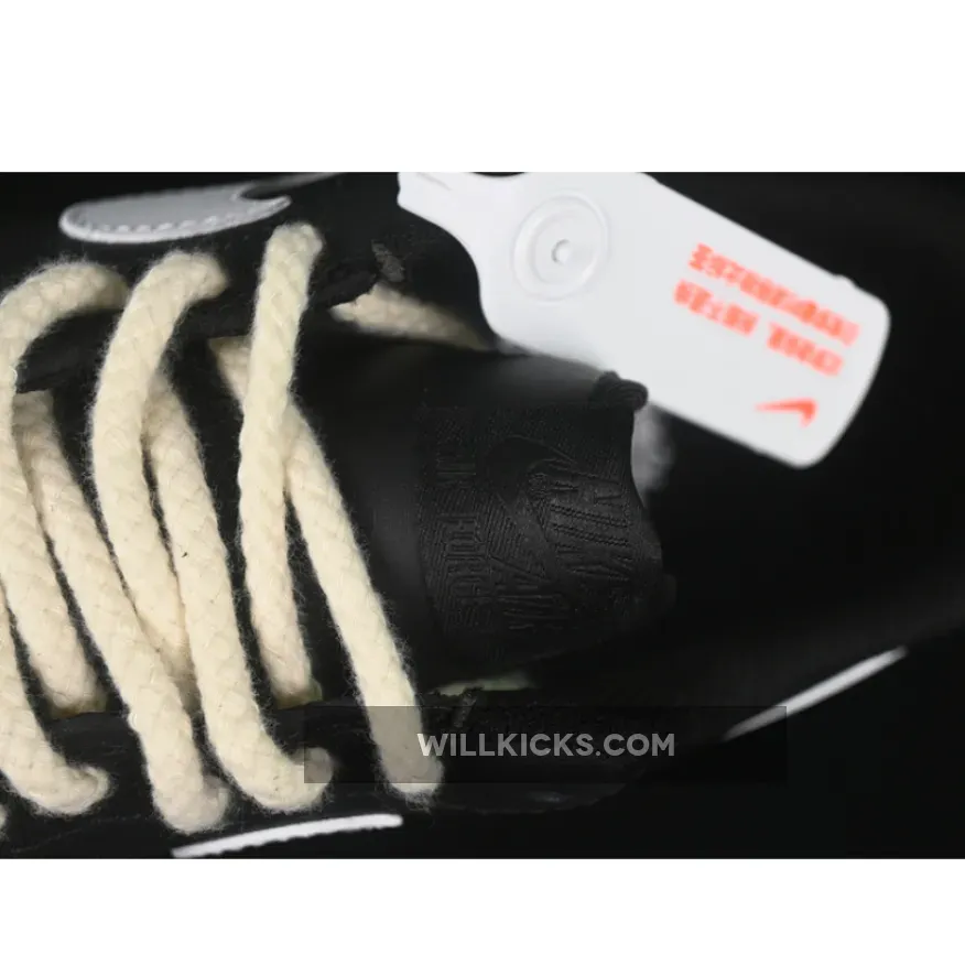 AIR FORCE 1 07 LOW BLACK/WHITE AIR FORCE 1 07 LOW BLACK/WHITE