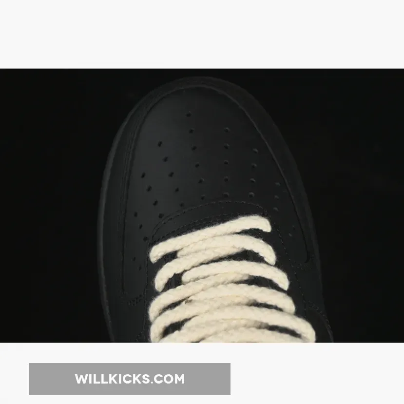 AIR FORCE 1 07 LOW BLACK/WHITE AIR FORCE 1 07 LOW BLACK/WHITE
