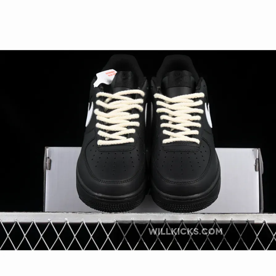 AIR FORCE 1 07 LOW BLACK/WHITE AIR FORCE 1 07 LOW BLACK/WHITE