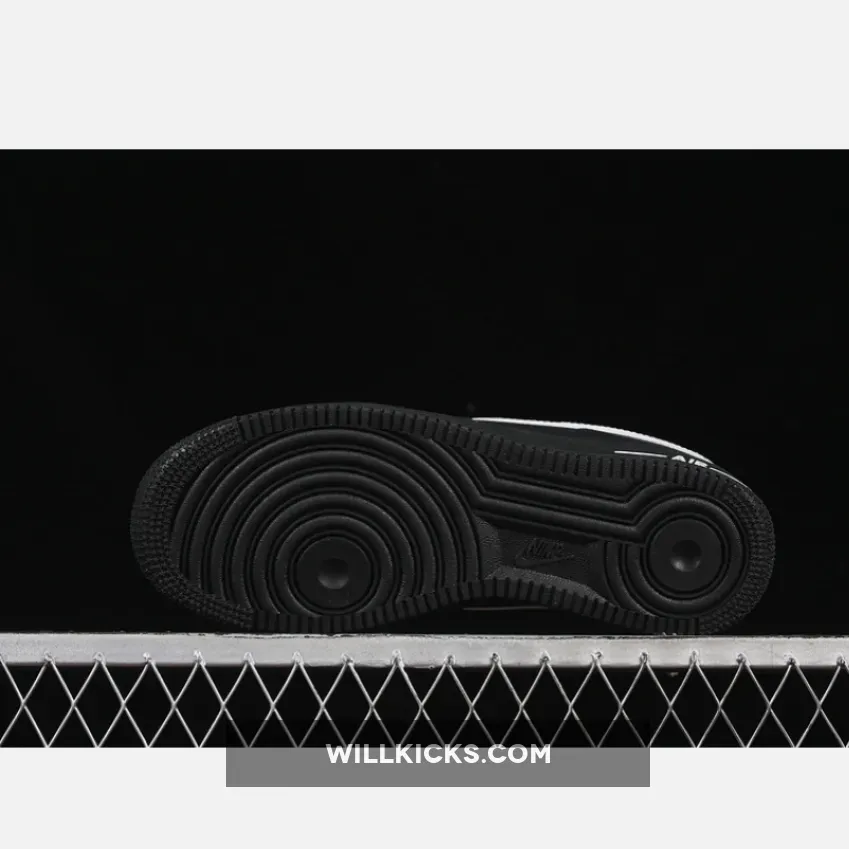 AIR FORCE 1 07 LOW BLACK/WHITE AIR FORCE 1 07 LOW BLACK/WHITE