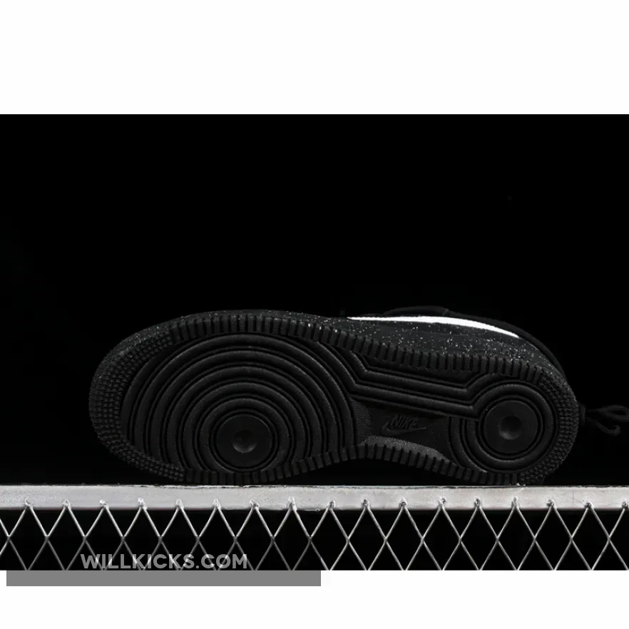AIR FORCE 1 07 LOW BLACK/WHITE AIR FORCE 1 07 LOW BLACK/WHITE
