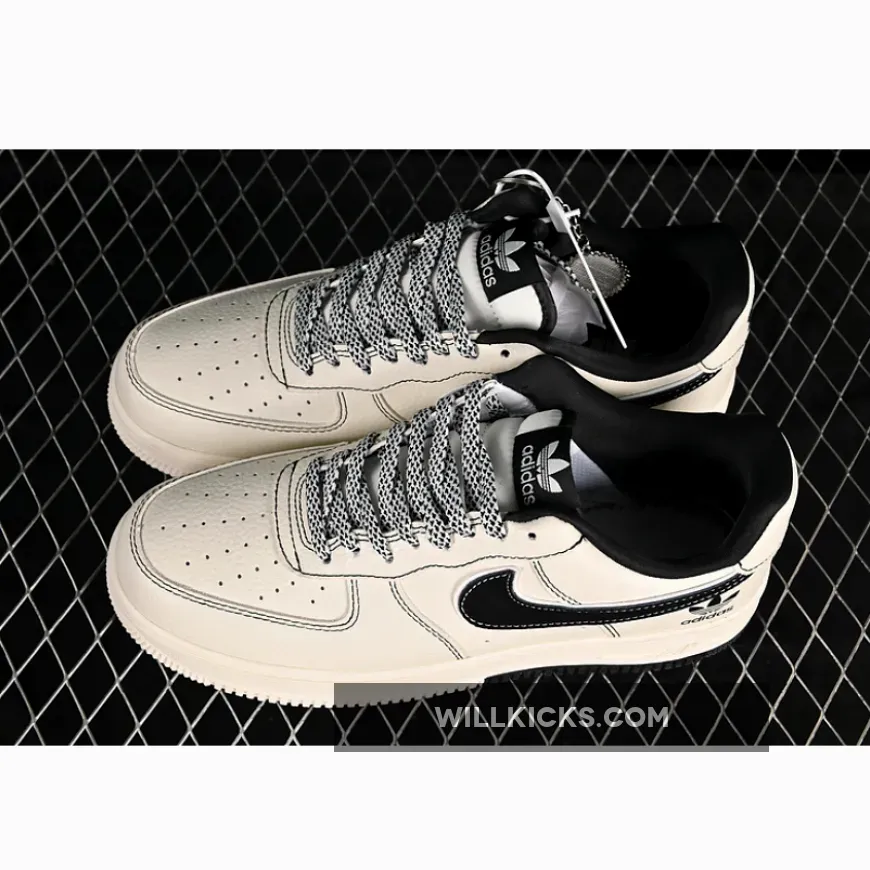 AIR FORCE 1 07 LOW BLACK/WHITE AIR FORCE 1 07 LOW BLACK/WHITE