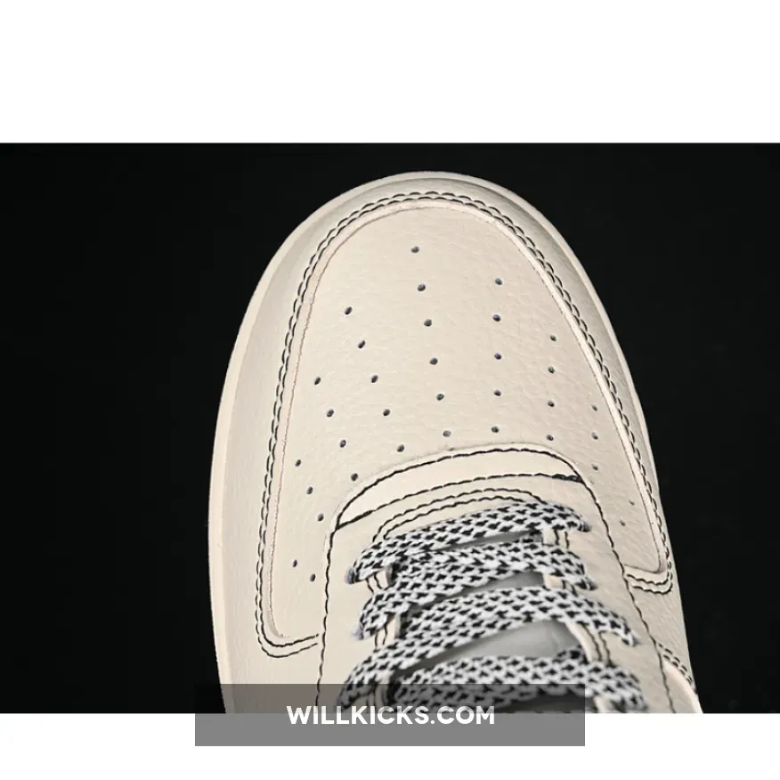 AIR FORCE 1 07 LOW BLACK/WHITE AIR FORCE 1 07 LOW BLACK/WHITE