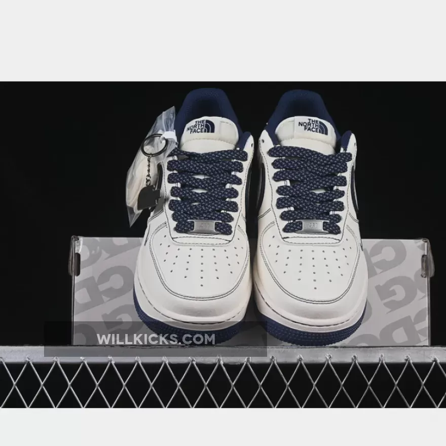 AIR FORCE 1 07 LOW CDG WHITE/GREY/BLUE AIR FORCE 1 07 LOW CDG WHITE/GREY/BLUE