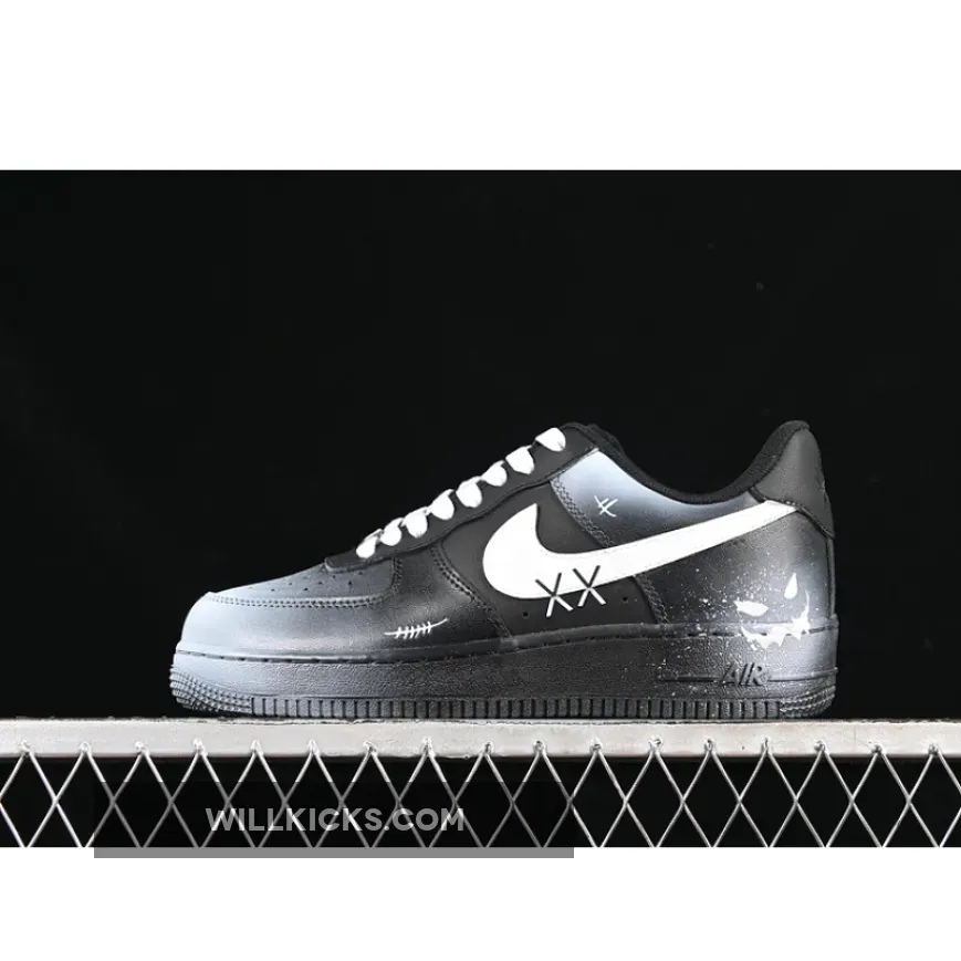 AIR FORCE 1 07 LOW DEVIL SMILES WHITE/BLACK