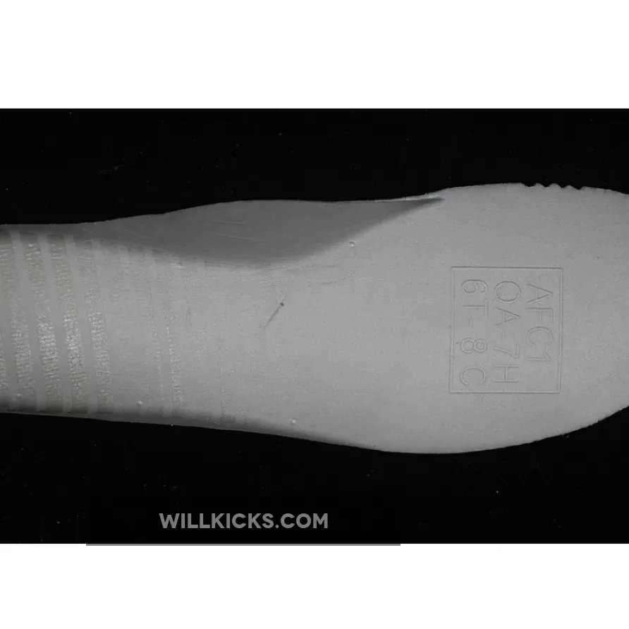 AIR FORCE 1 07 LOW DREAMK WHITE/RED AIR FORCE 1 07 LOW DREAMK WHITE/RED