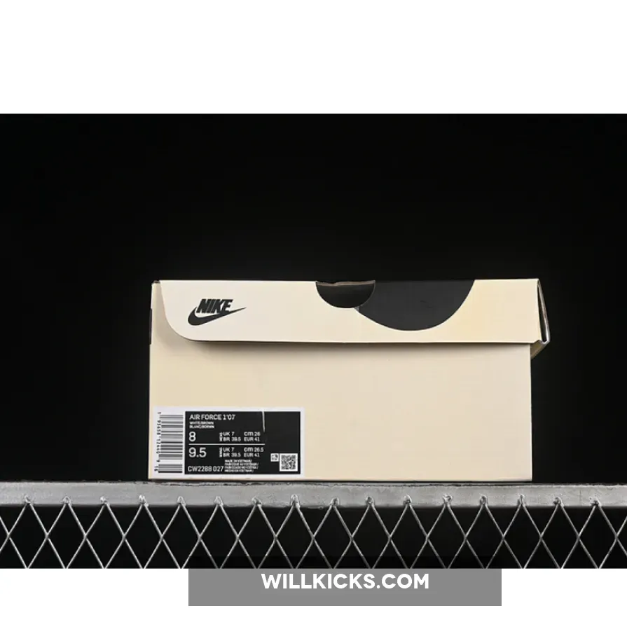 AIR FORCE 1 07 LOW JUST WHITE/BROWN AIR FORCE 1 07 LOW JUST WHITE/BROWN