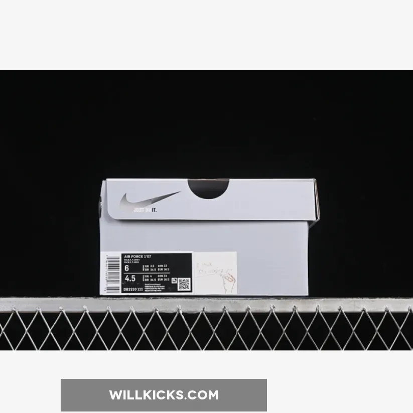 AIR FORCE 1 07 LOW LOVE LETTER GREY/BEIGE AIR FORCE 1 07 LOW LOVE LETTER GREY/BEIGE