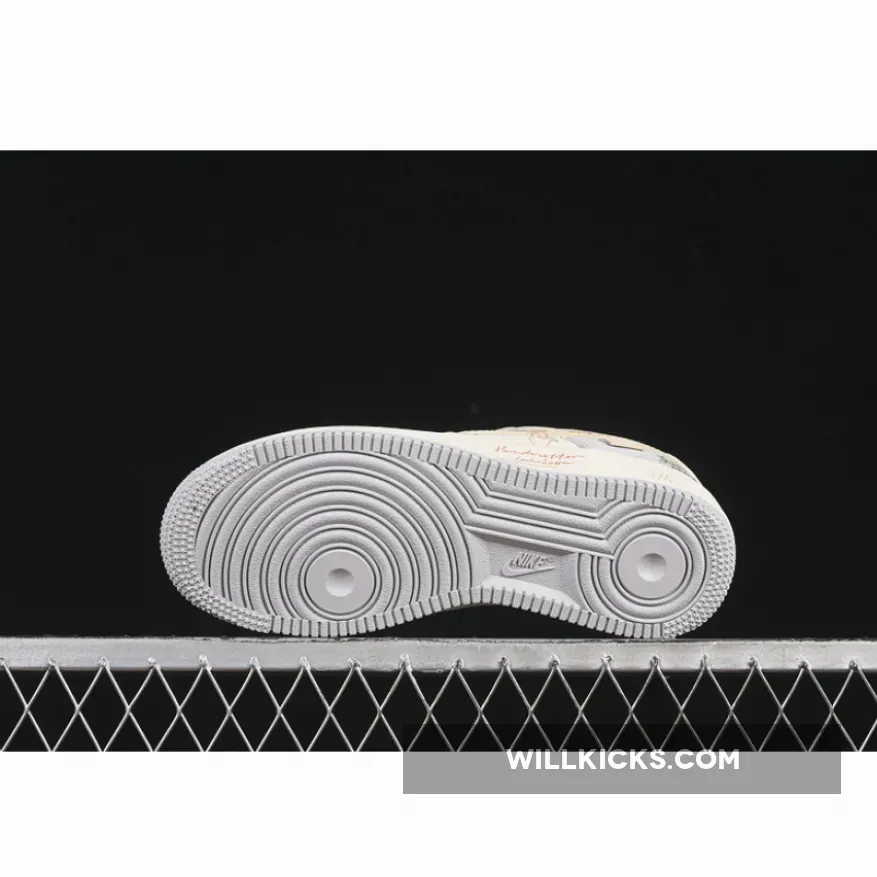 AIR FORCE 1 07 LOW LOVE LETTER GREY/BEIGE AIR FORCE 1 07 LOW LOVE LETTER GREY/BEIGE