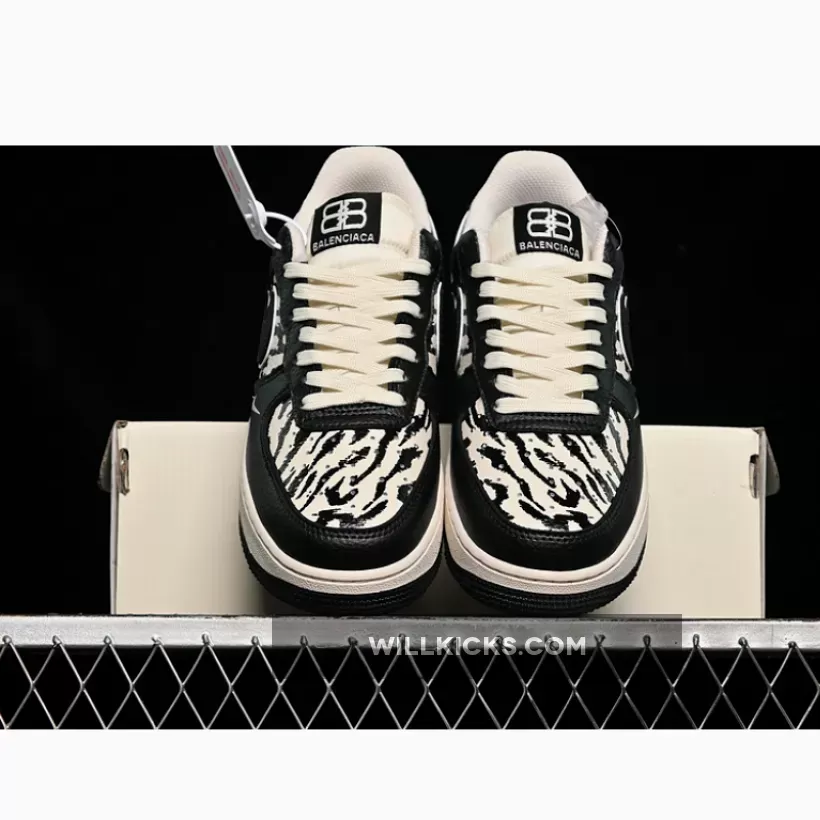 AIR FORCE 1 07 LOW OFF WHITE/BLACK AIR FORCE 1 07 LOW OFF WHITE/BLACK
