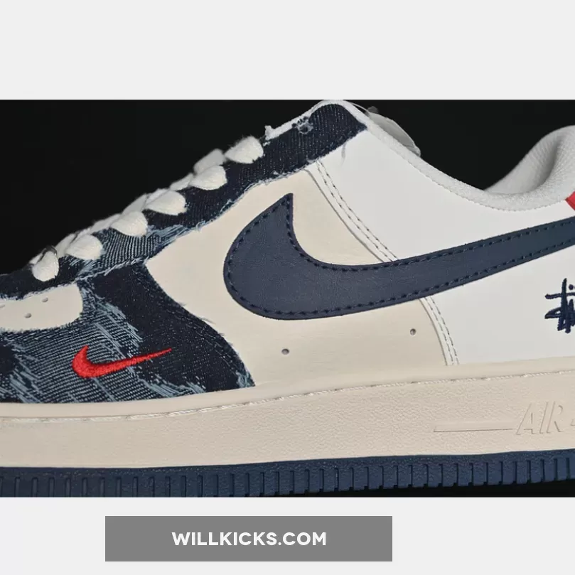 AIR FORCE 1 07 LOW RED/WHITE/BLUE AIR FORCE 1 07 LOW RED/WHITE/BLUE