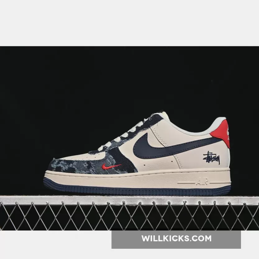 AIR FORCE 1 07 LOW RED/WHITE/BLUE AIR FORCE 1 07 LOW RED/WHITE/BLUE