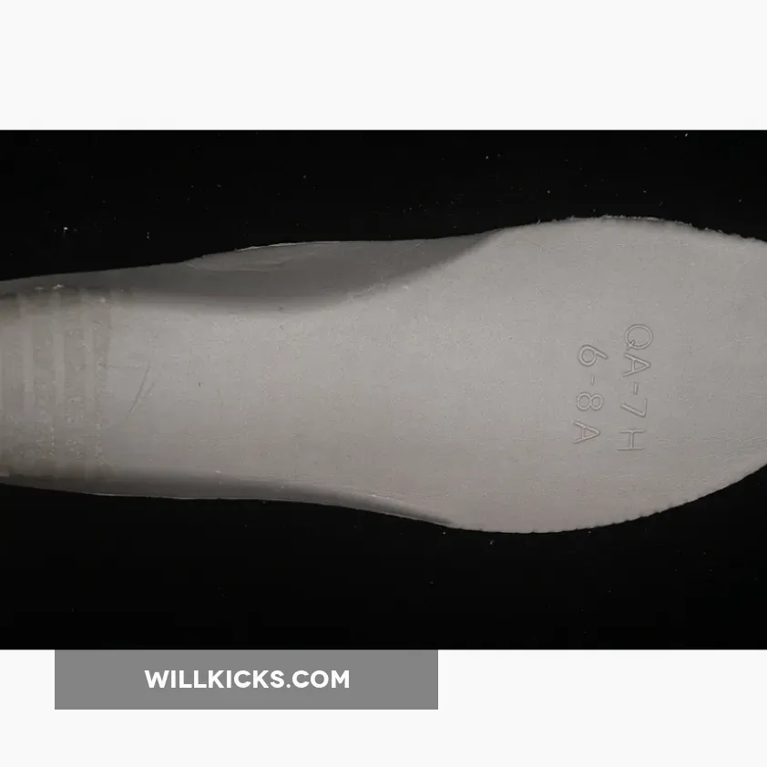 AIR FORCE 1 07 LOW SESAME STREET WHITE/PURPLE AIR FORCE 1 07 LOW SESAME STREET WHITE/PURPLE