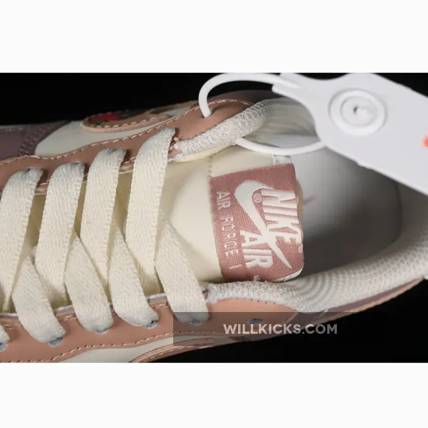 AIR FORCE 1 07 LOW STRAWBERRY BEAR WHITE/BROWN/PURPLE AIR FORCE 1 07 LOW STRAWBERRY BEAR WHITE/BROWN/PURPLE