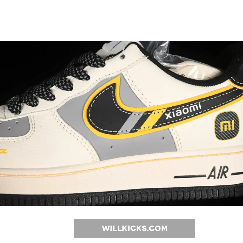 AIR FORCE 1 07 LOW SU7-ULTRA WHITE/BLACK/GREY/YELLOW AIR FORCE 1 07 LOW SU7-ULTRA WHITE/BLACK/GREY/YELLOW