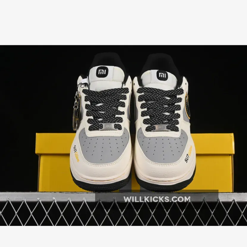 AIR FORCE 1 07 LOW SU7-ULTRA WHITE/BLACK/GREY/YELLOW AIR FORCE 1 07 LOW SU7-ULTRA WHITE/BLACK/GREY/YELLOW