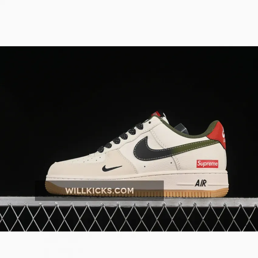 AIR FORCE 1 07 LOW SUPREME WHITE/BLACK/RED