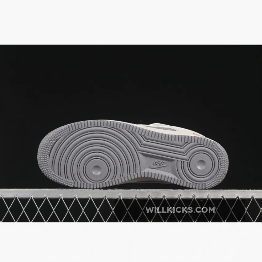 AIR FORCE 1 07 LOW SUPREME WHITE/GREY AIR FORCE 1 07 LOW SUPREME WHITE/GREY