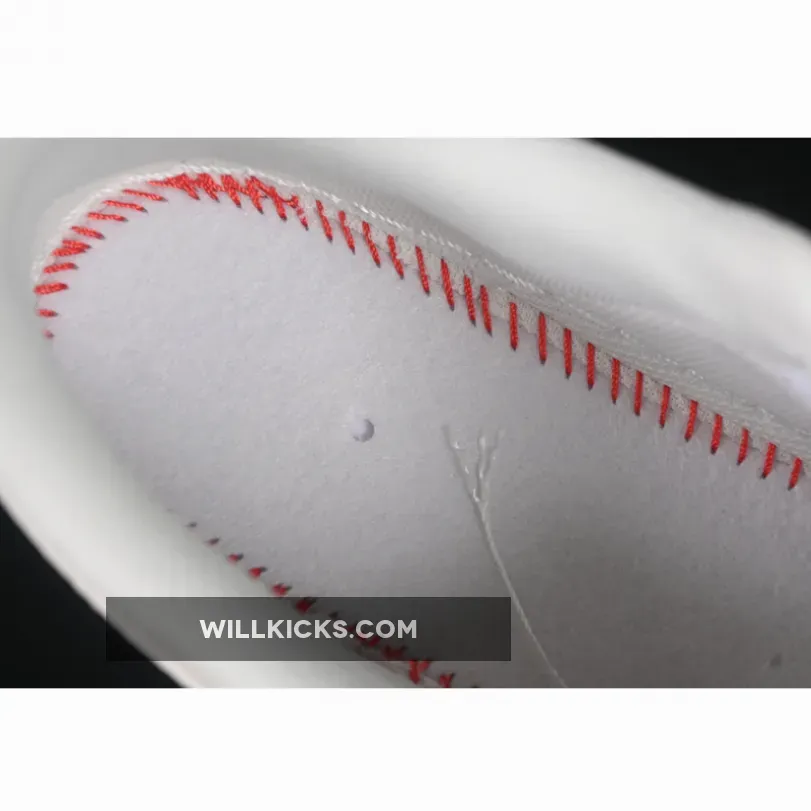 AIR FORCE 1 07 LOW SUPREME WHITE/GREY AIR FORCE 1 07 LOW SUPREME WHITE/GREY