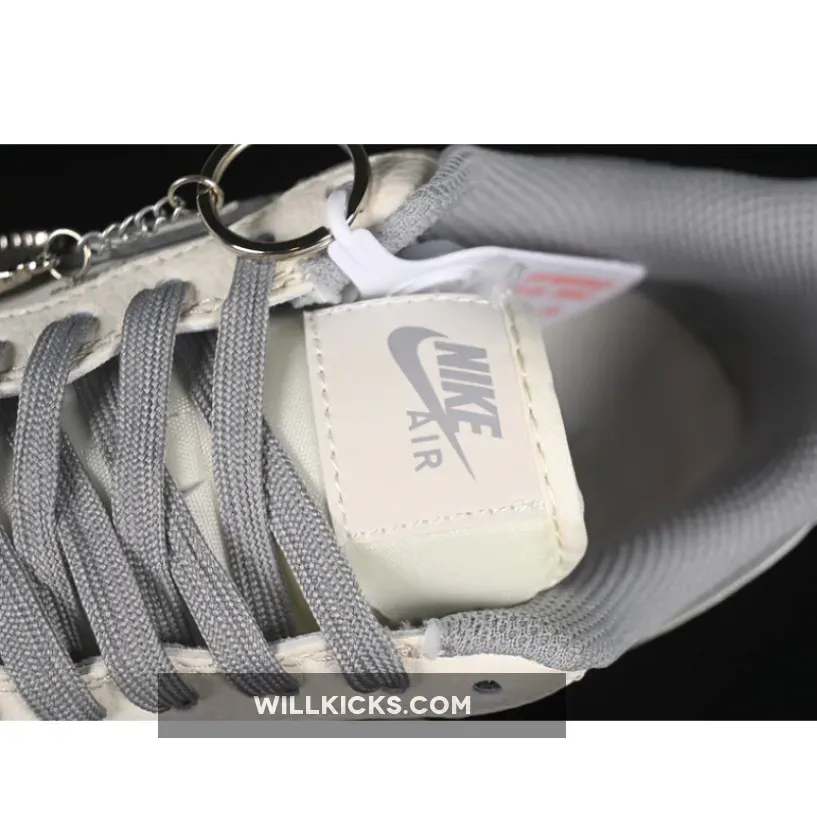 AIR FORCE 1 07 LOW SUPREME WHITE/GREY AIR FORCE 1 07 LOW SUPREME WHITE/GREY