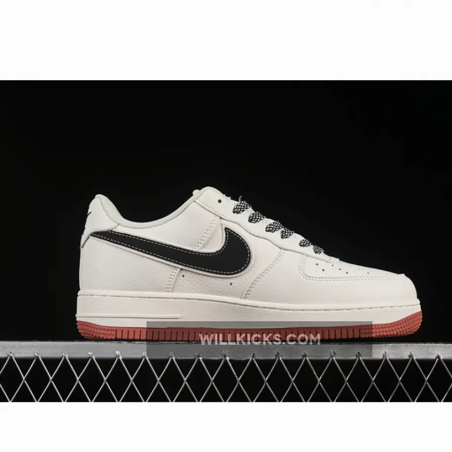 AIR FORCE 1 07 LOW WHITE/BLACK