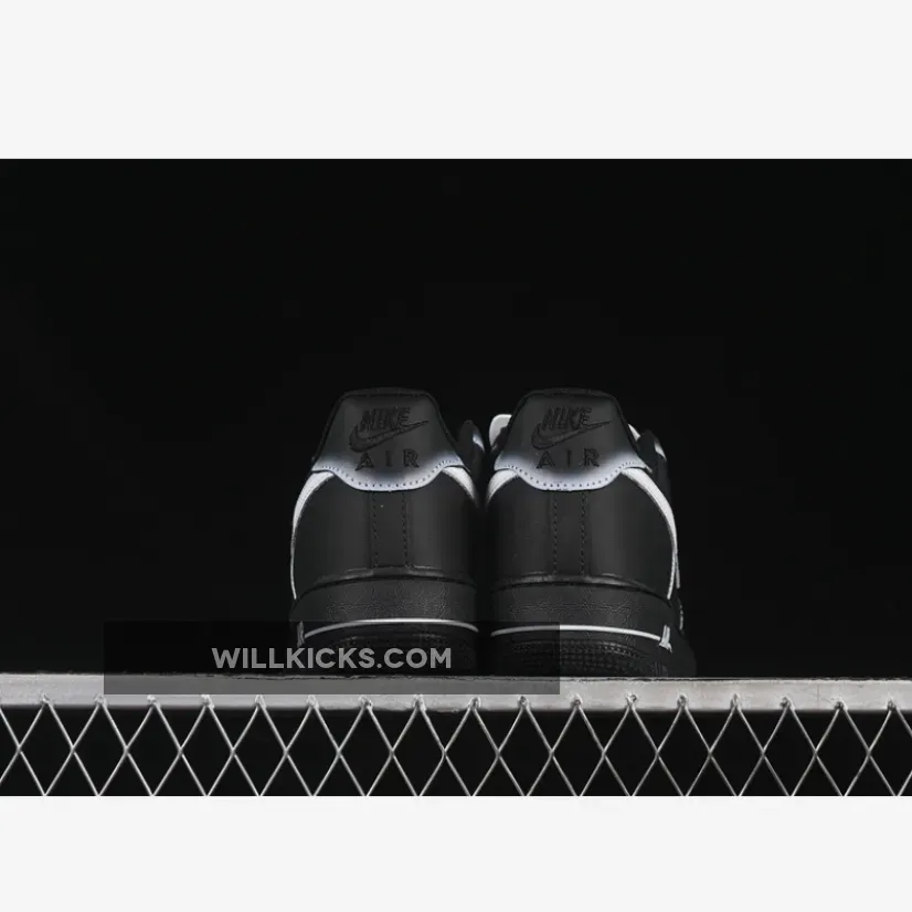 AIR FORCE 1 07 LOW WHITE/BLACK AIR FORCE 1 07 LOW WHITE/BLACK