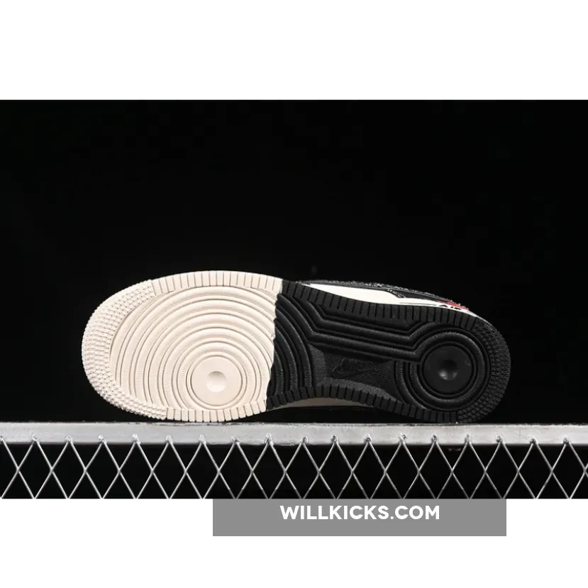 AIR FORCE 1 07 LOW WHITE/BLACK AIR FORCE 1 07 LOW WHITE/BLACK