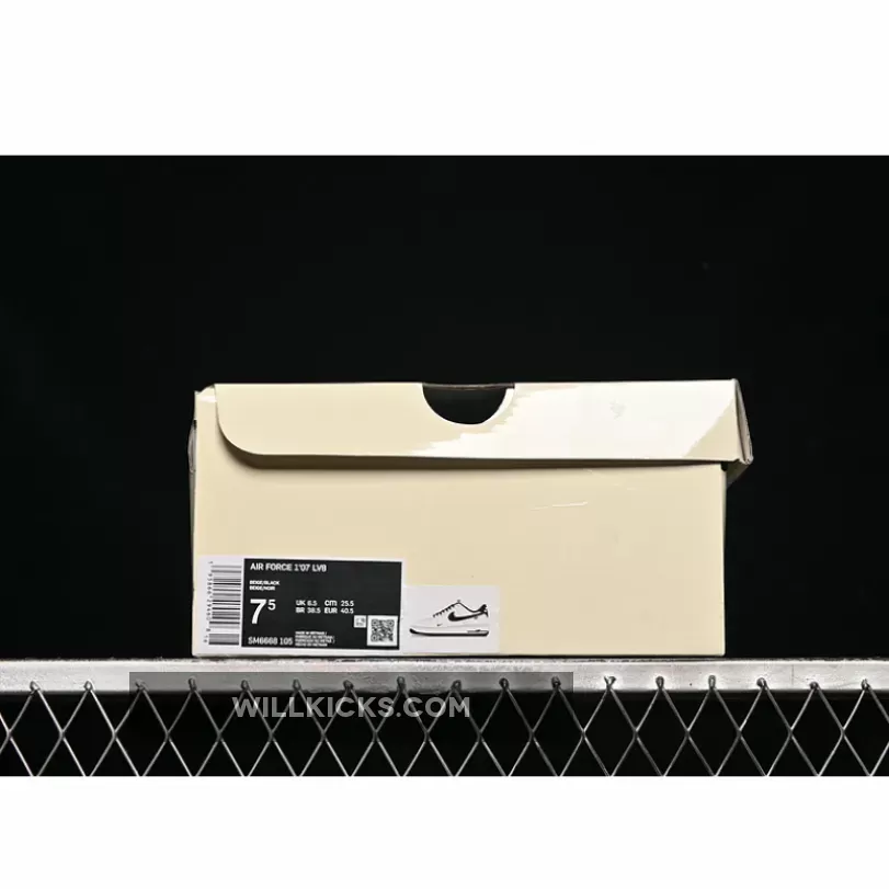 AIR FORCE 1 07 LOW WHITE/BLACK AIR FORCE 1 07 LOW WHITE/BLACK