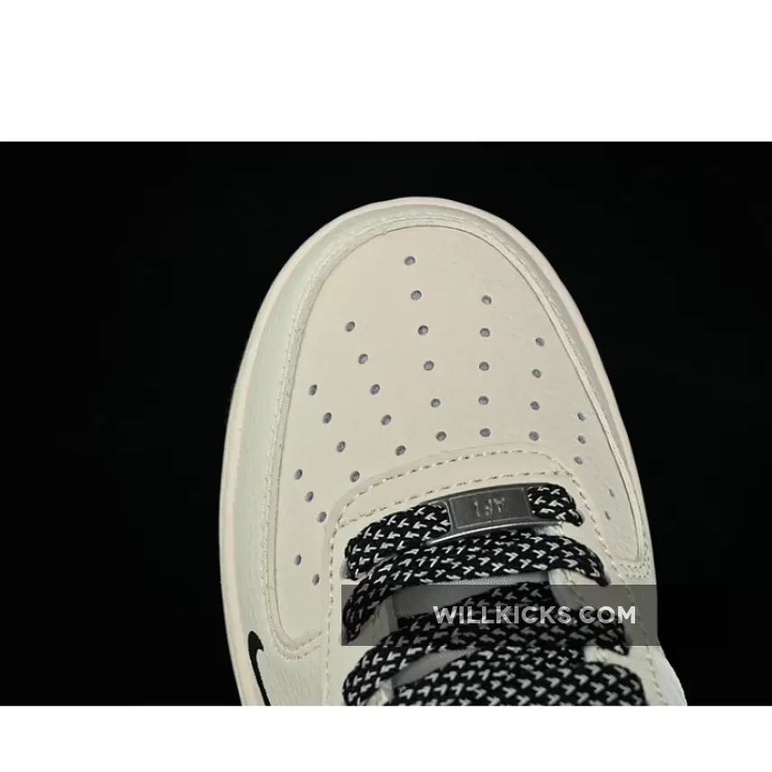 AIR FORCE 1 07 LOW WHITE/BLACK AIR FORCE 1 07 LOW WHITE/BLACK