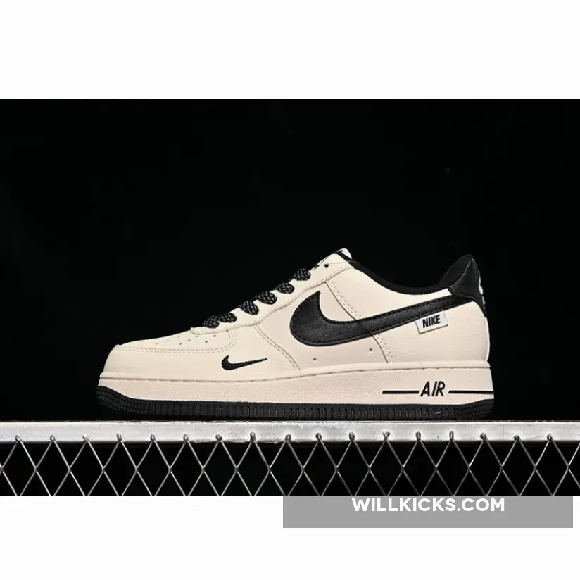 AIR FORCE 1 07 LOW WHITE/BLACK AIR FORCE 1 07 LOW WHITE/BLACK