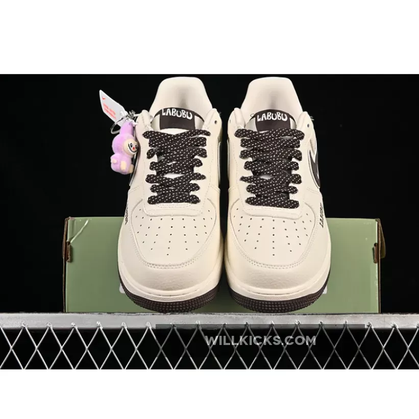 AIR FORCE 1 07 LOW WHITE/BLACK AIR FORCE 1 07 LOW WHITE/BLACK